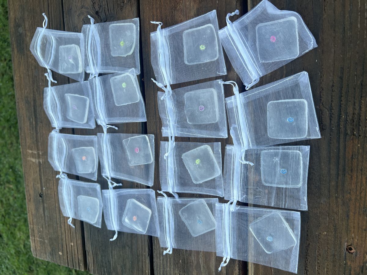 配布準備の石鹸