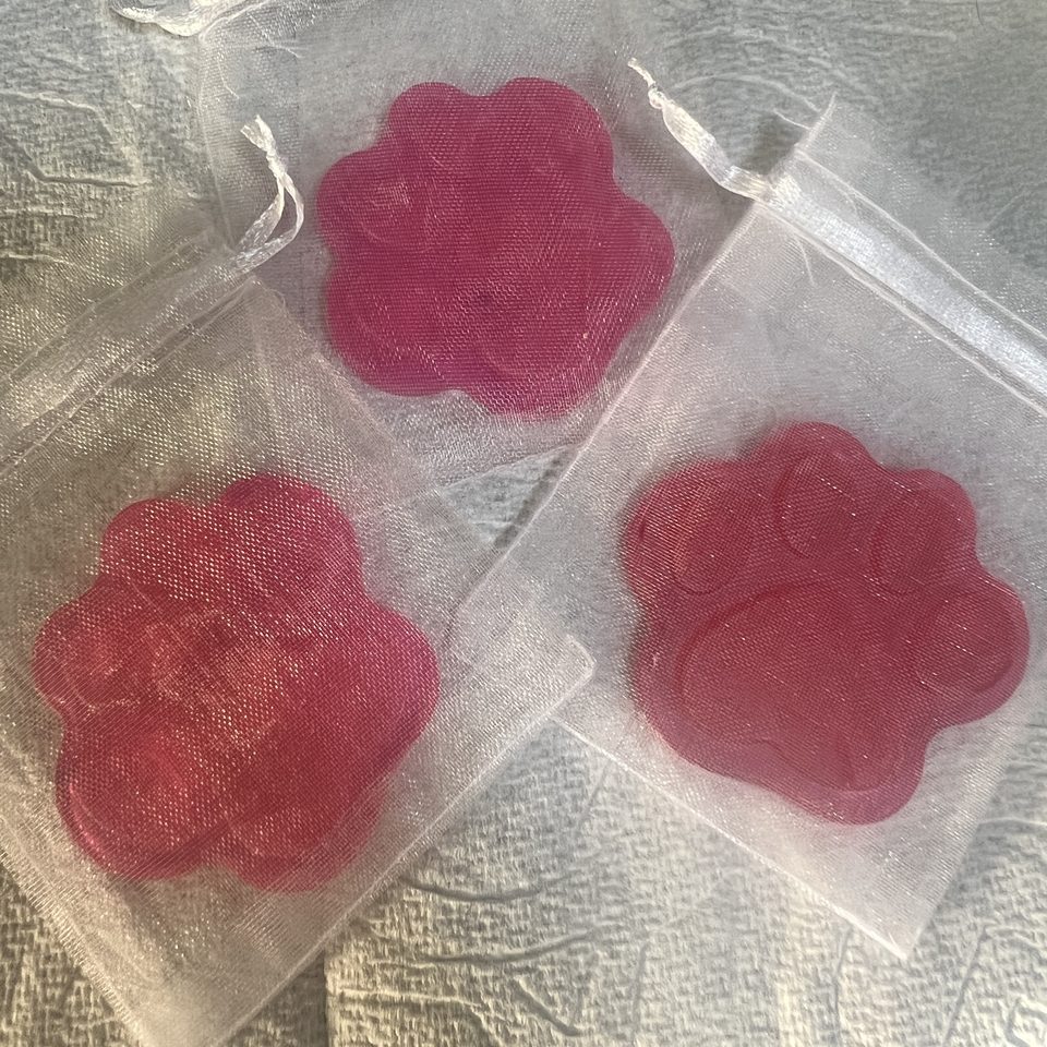 Pearl Soap — 犬猫肉球形状の手作り石鹸